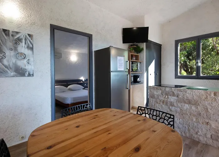 U Latonu - Palombaggia リゾート ポルトヴェッキオ